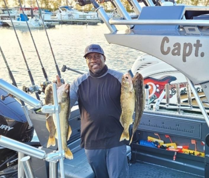Lake Erie Fishing Adventures: 6-Hour Trip of Thrills and Bountiful Catches!